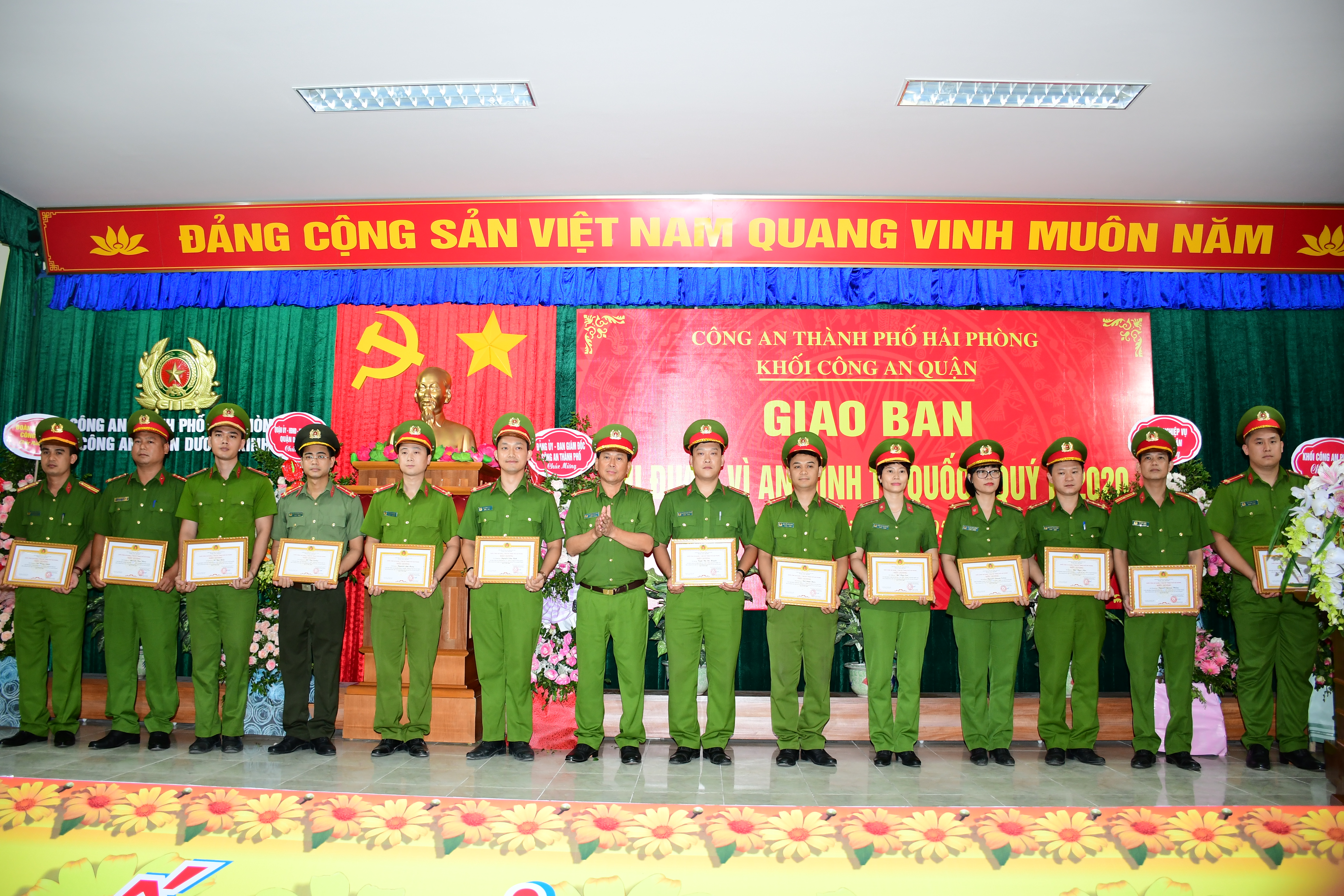 Khối Công an quận: Giao ban thi đua “Vì An ninh Tổ quốc” quý II, năm 2020